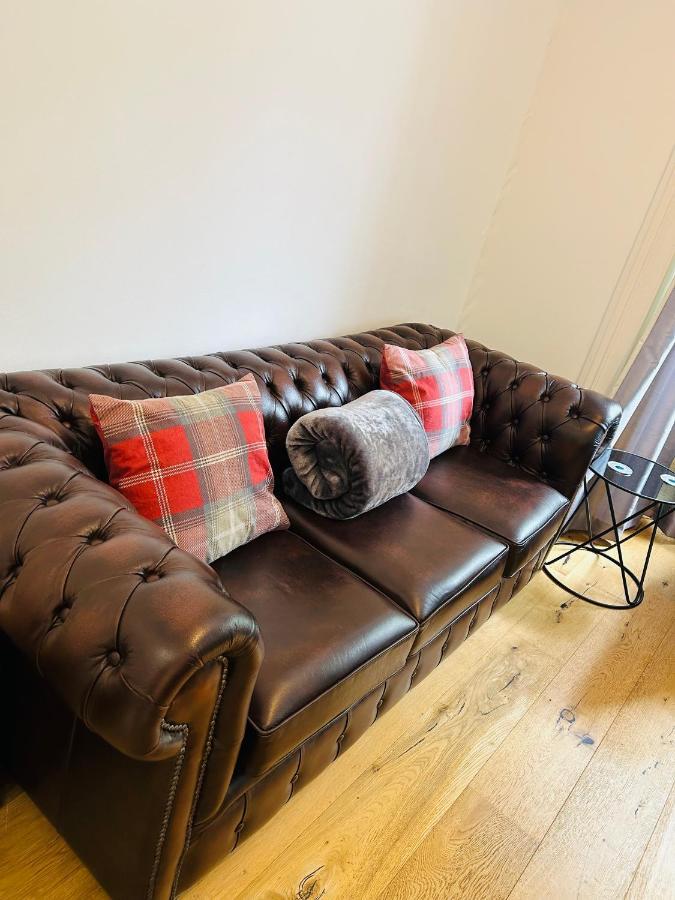 1 Bedroom In Shepherds Bush, * Londen